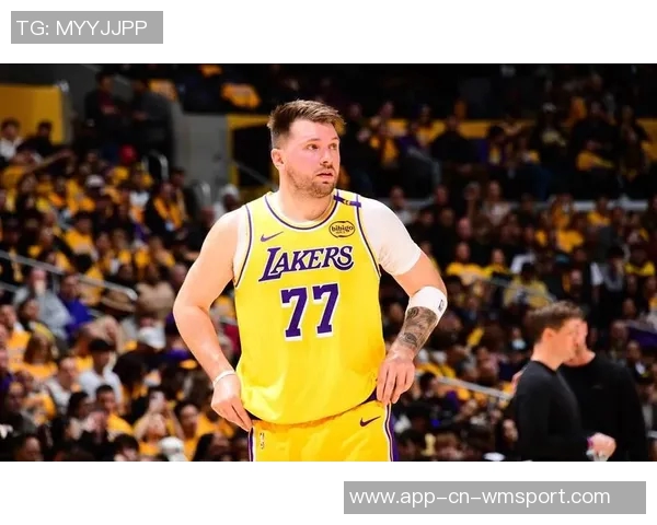 湖人训练营新名单东契奇体重变化引关注从230磅到最高270磅