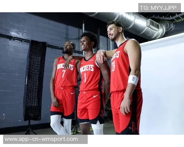 快船迎来赛季首个三连胜连续战胜湖人火箭与开拓者展现强劲实力