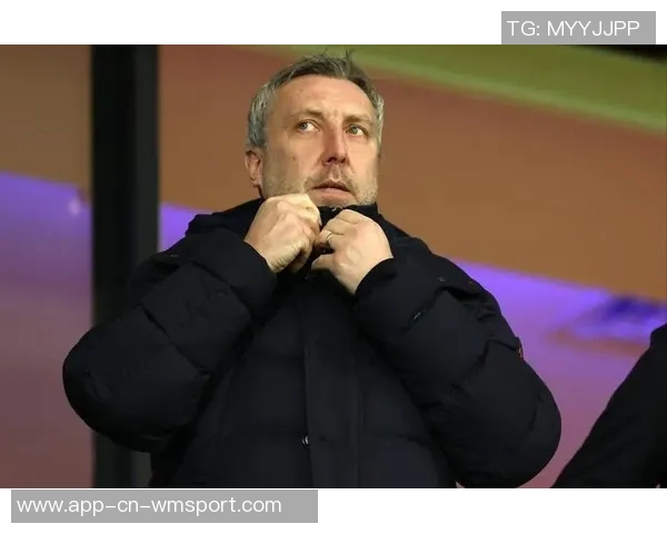 曼联高层无奈调整计划阿莫林原定仅获38场机会 曼联高层无奈调整计划阿莫林原定仅获38场机会